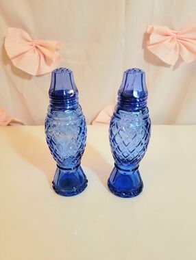 (2) 1970s Vintage AVON CrystalPoint Blue Glass Salt Shakers